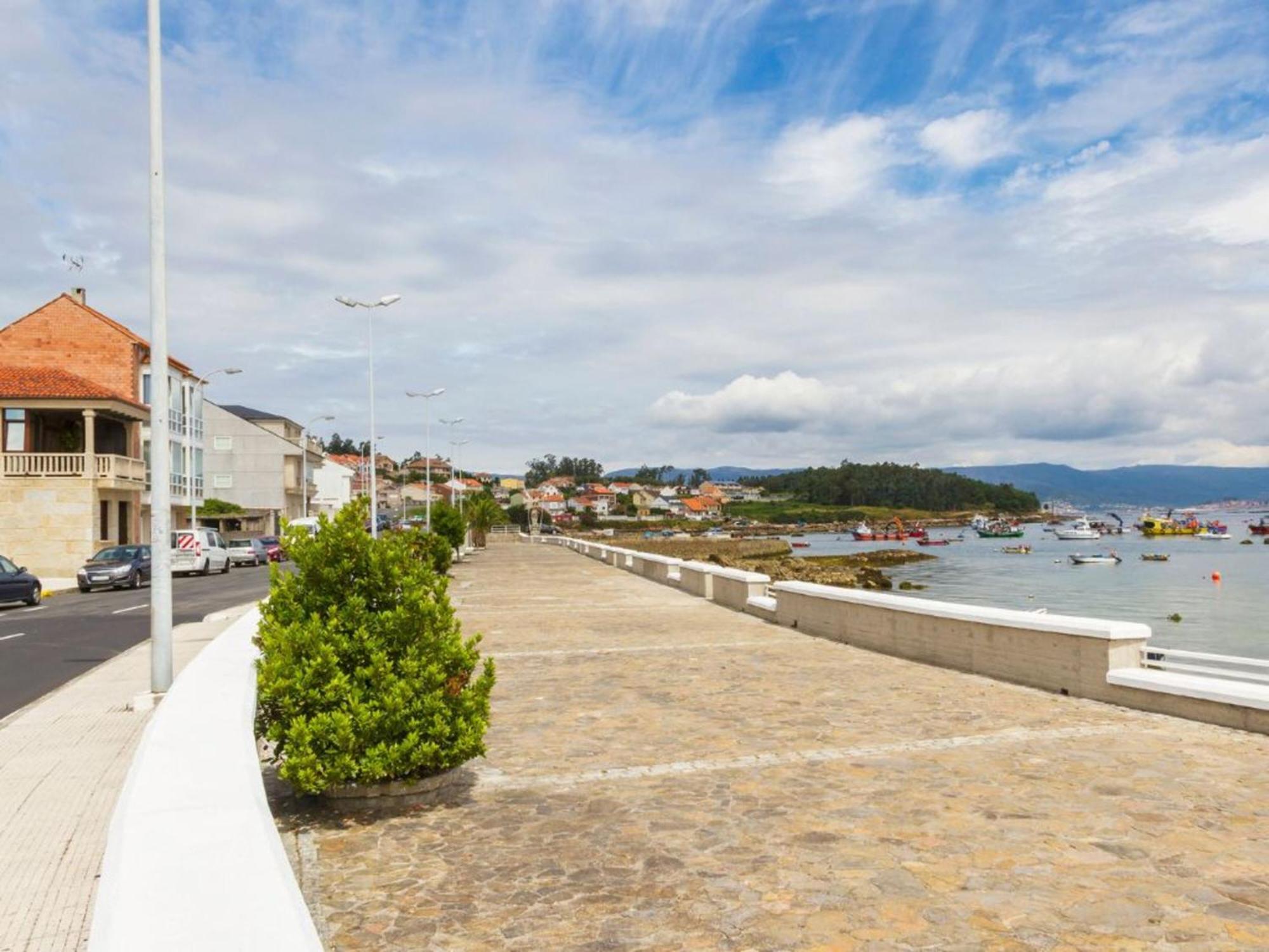 Apartamentos Illa De Arousa Centro 3000 Dış mekan fotoğraf
